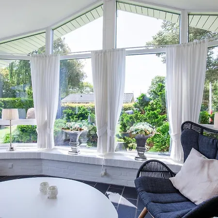 Beautiful In With Sauna Vakantiehuis *